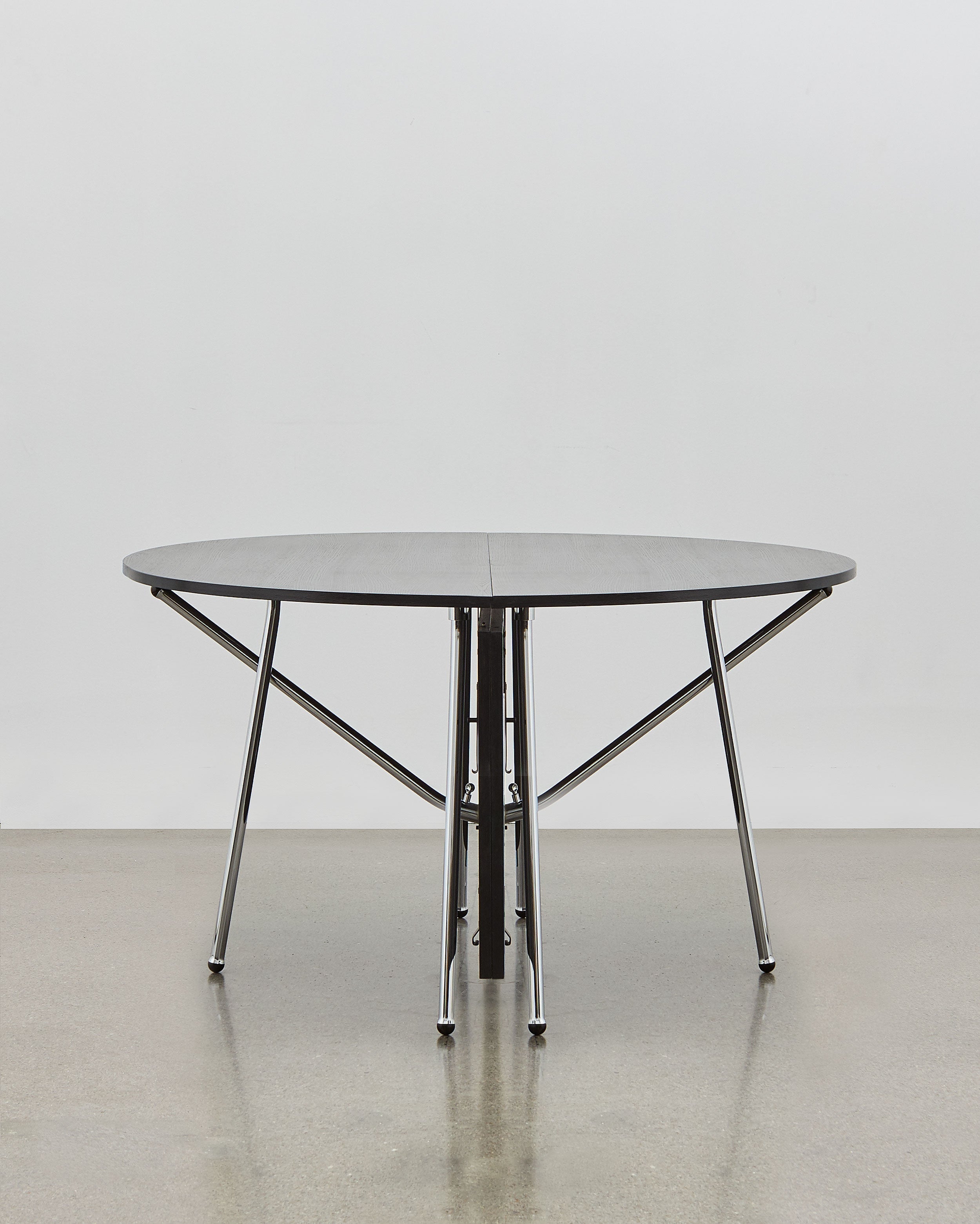 PH Dining Table by Poul Henningsen, Danish design classic (1937)