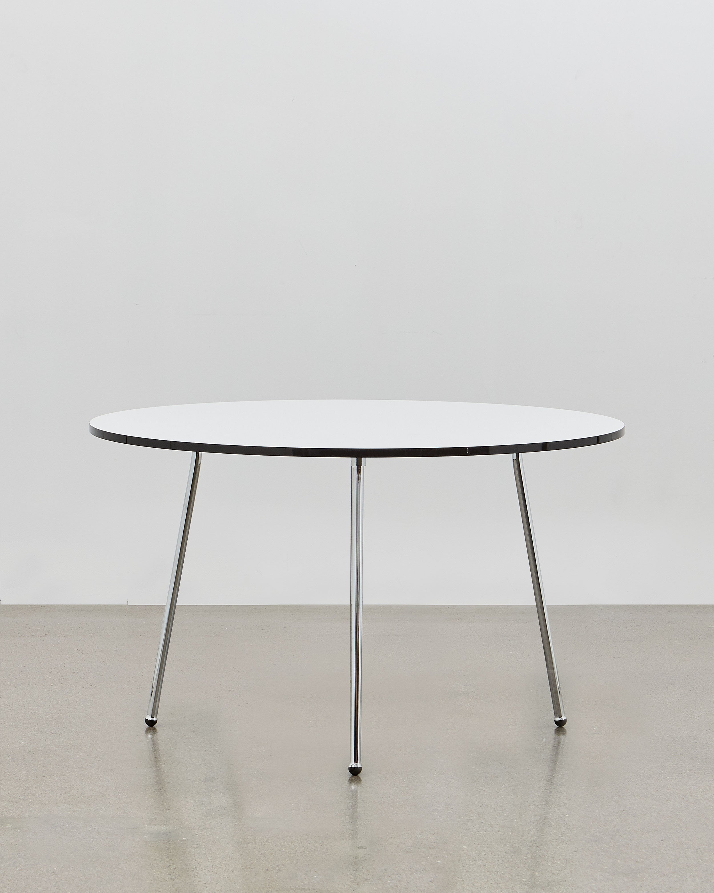PH Dining Table by Poul Henningsen, Danish design classic (1937)