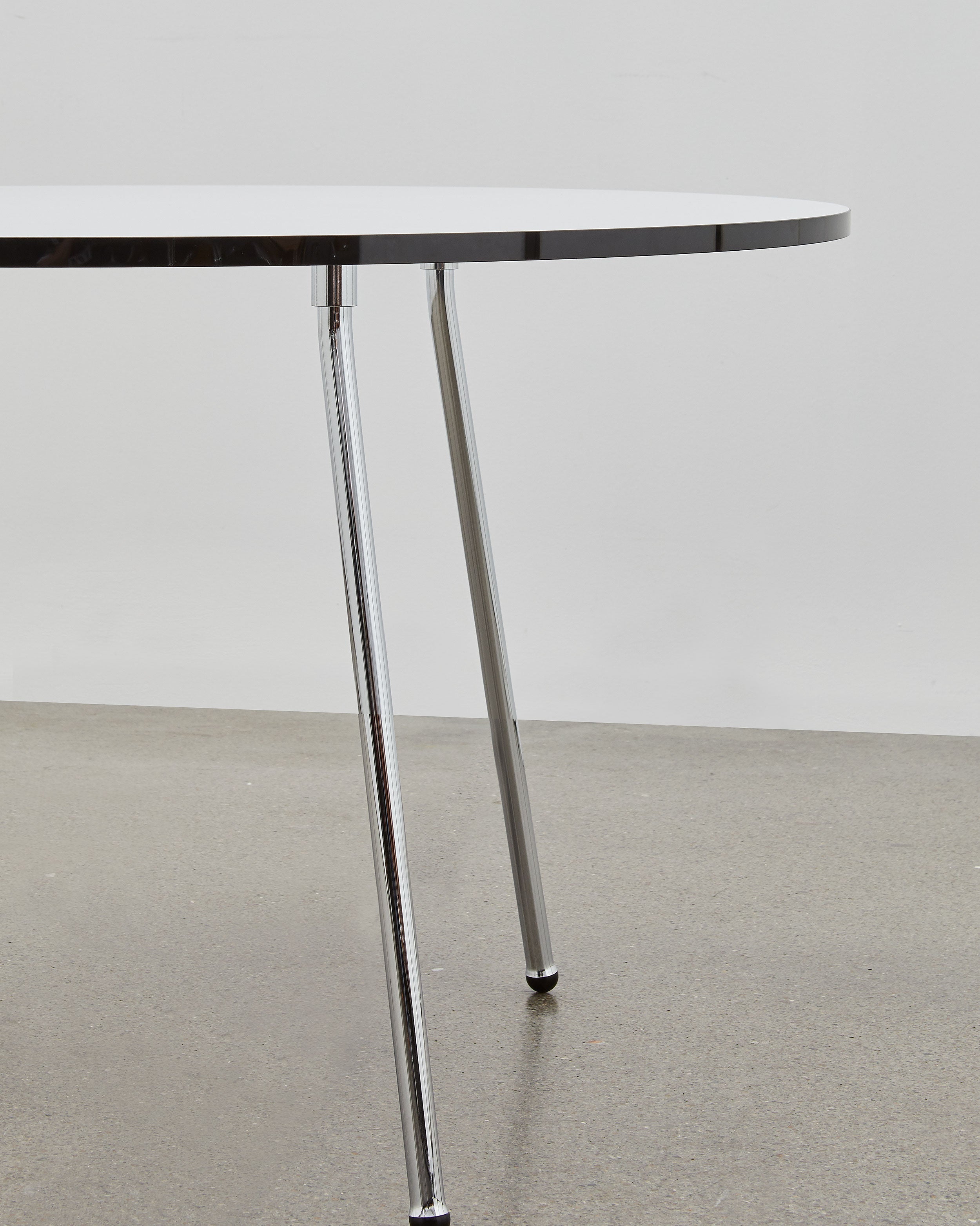PH Dining Table by Poul Henningsen, Danish design classic (1937)