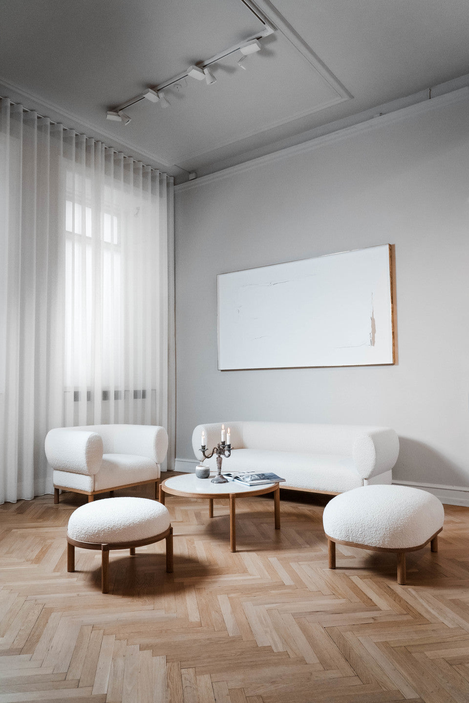 Gallant Sofa (3-seater)