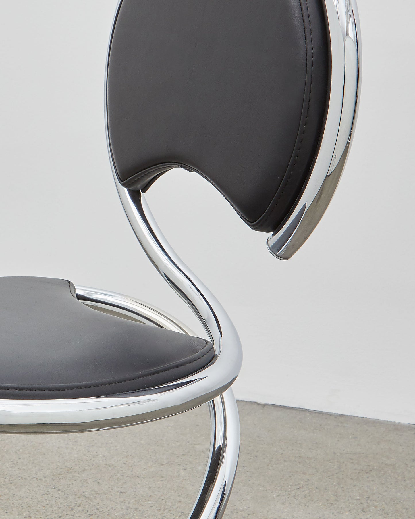 PH Snake Chair