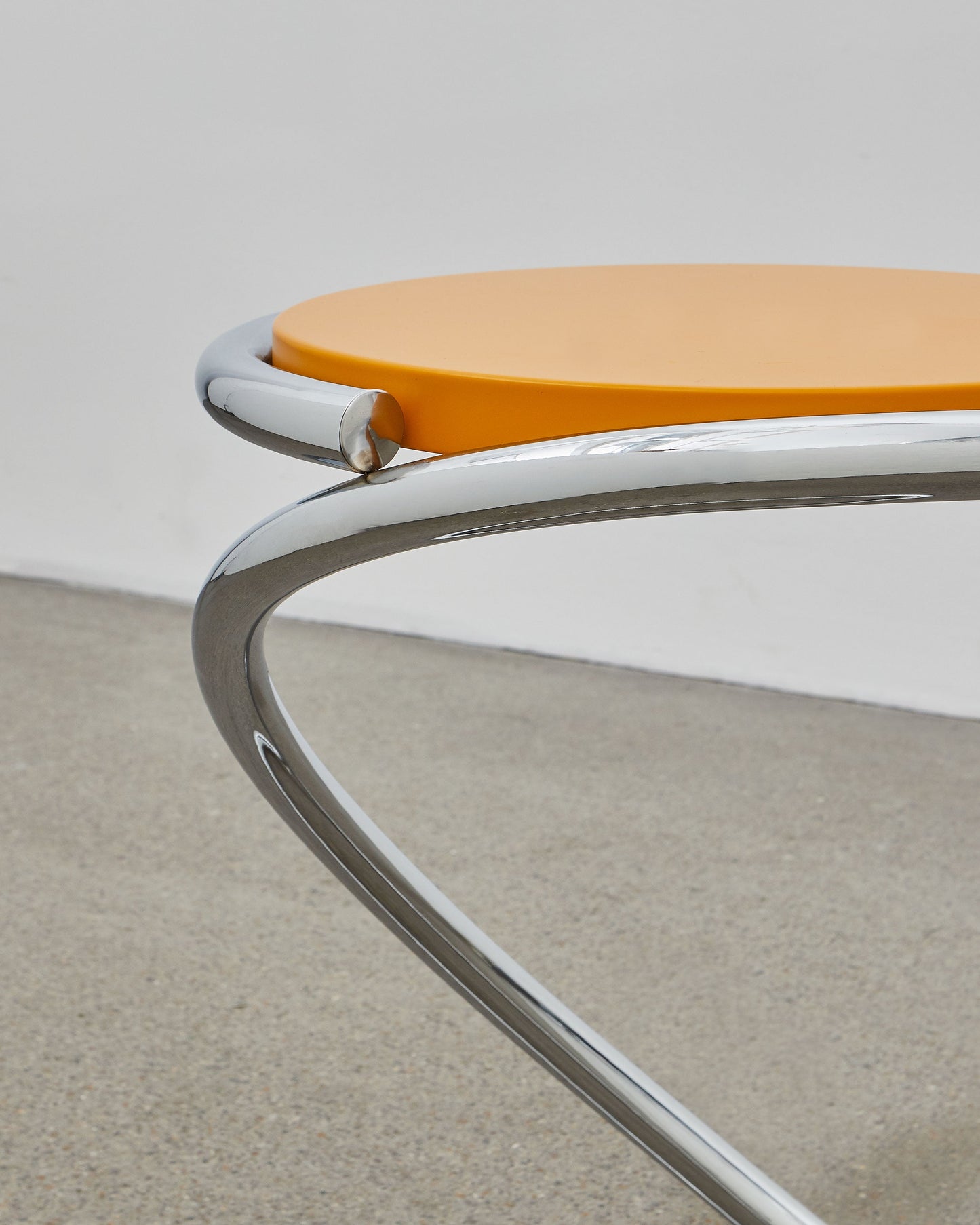 PH Snake Stool