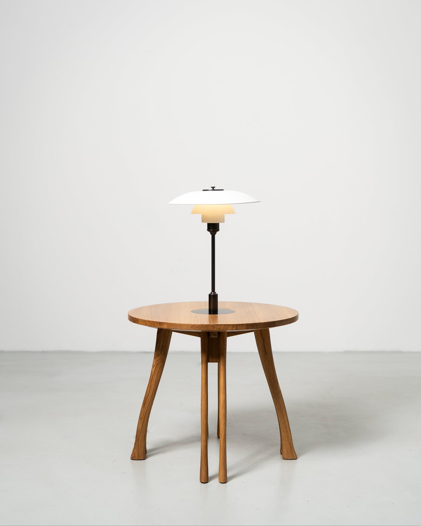 PH Axe Table Lounge by Poul Henningsen, Danish design classic (1954) wooden side table with a PH lamp in white