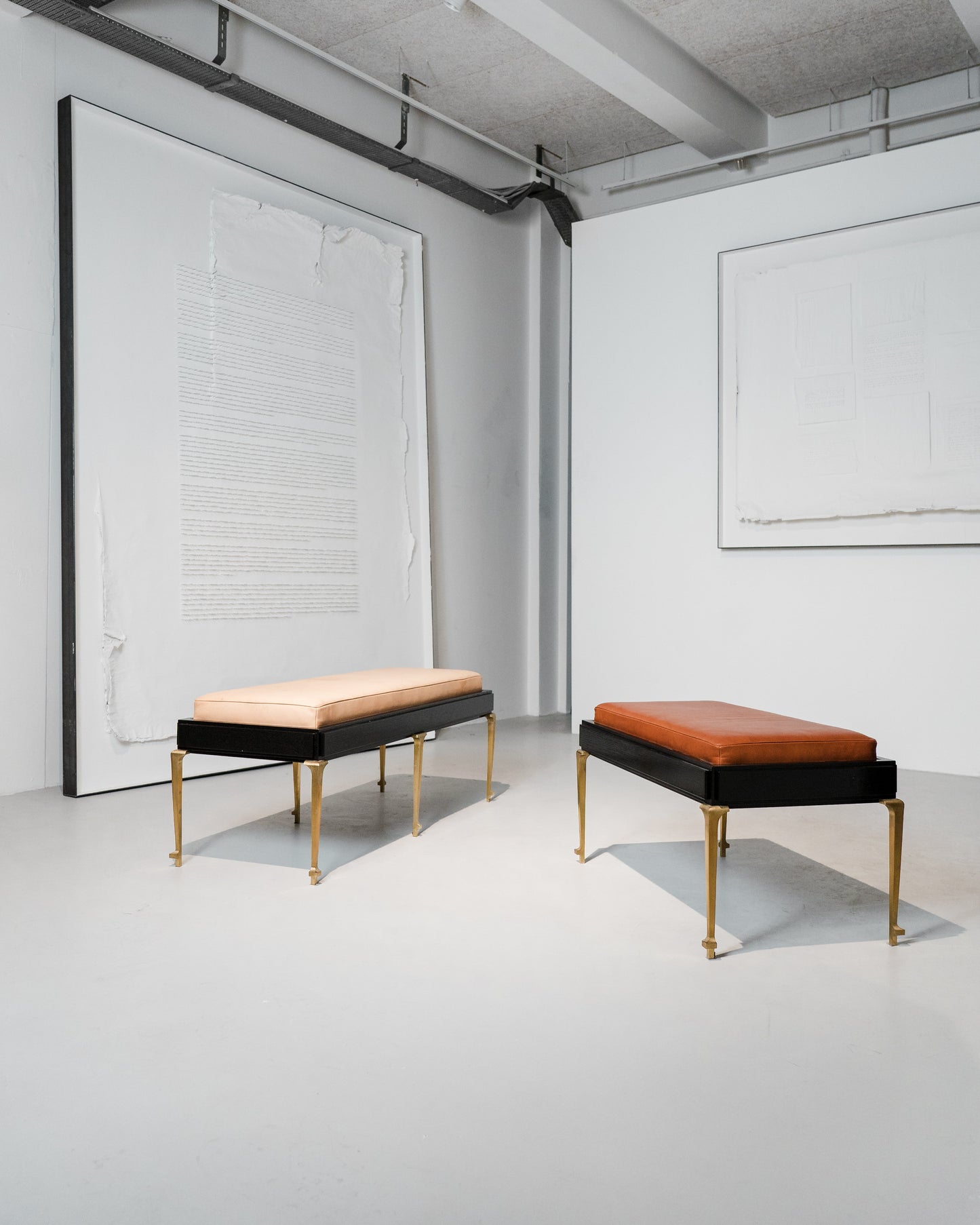 PH Bench by Poul Henningsen, Danish design classic (1930s) Bench with beige leather seat and black frame with brass legs