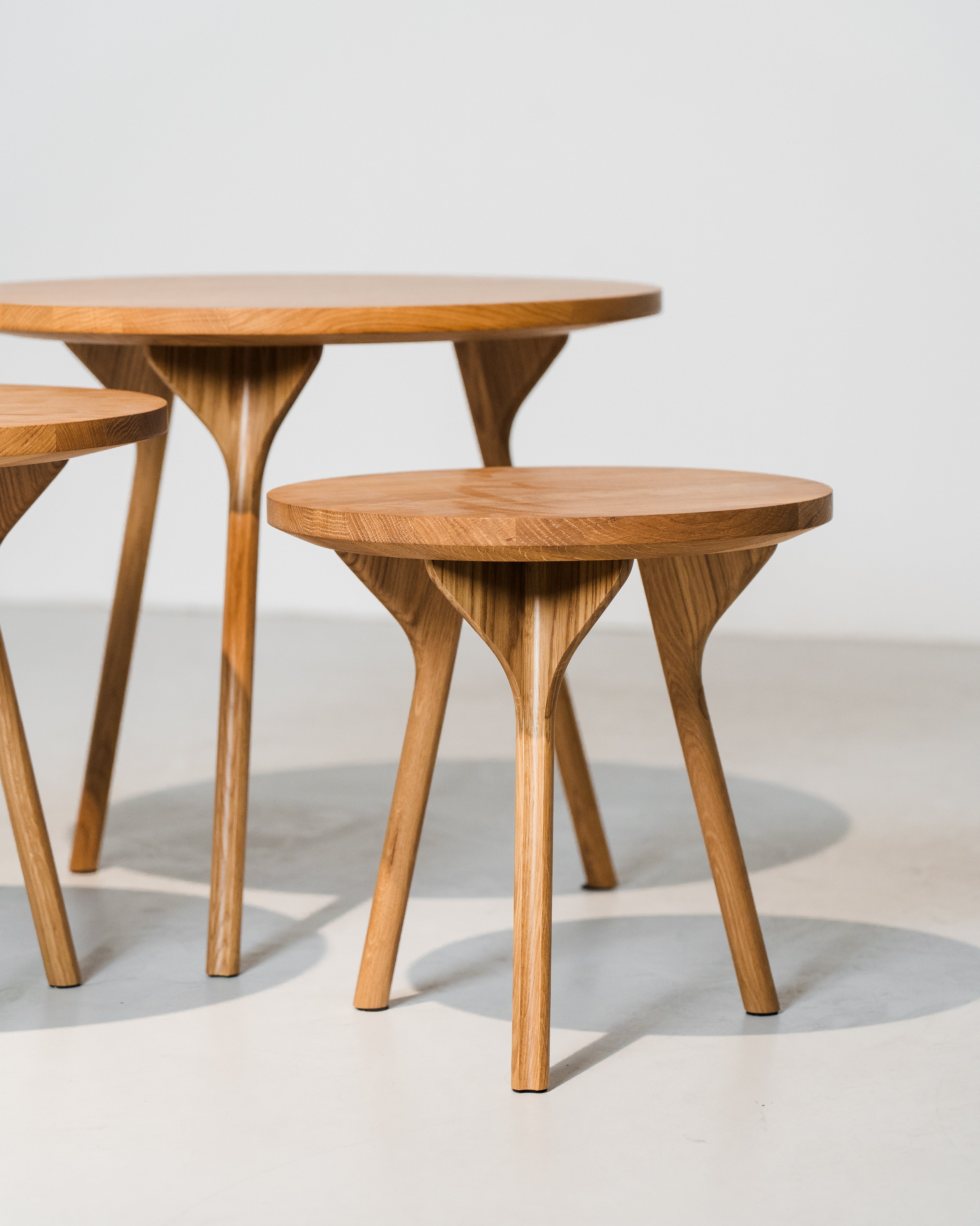 PH Circle Table Lounge by Poul Henningsen, Danish design classic (1937)
Wooden side table 