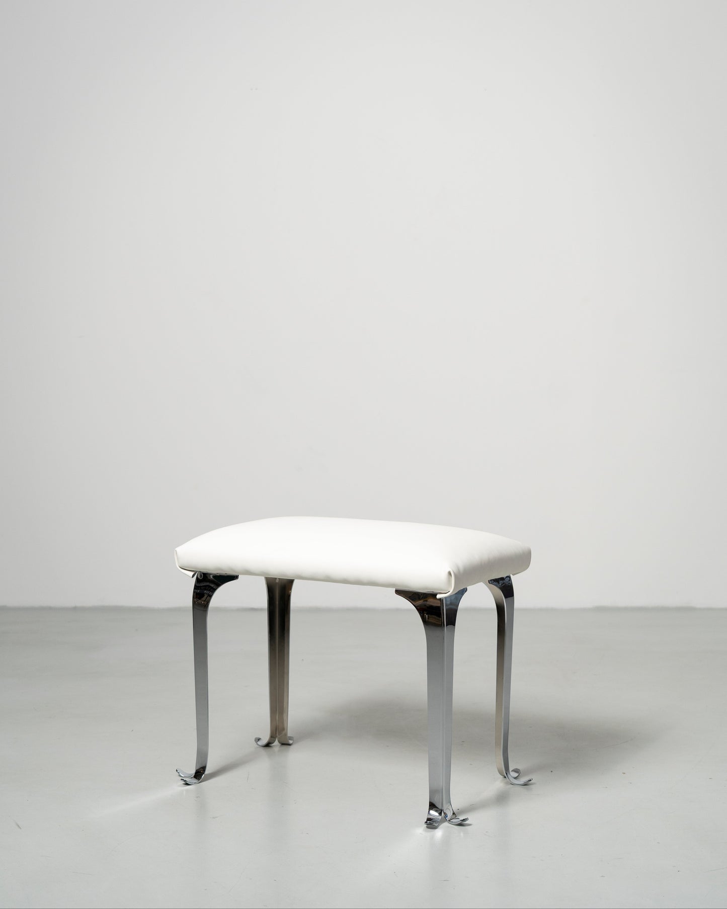PH Piano Bench by Poul Henningsen, Danish design classic white leather seat with chrome metal legs 