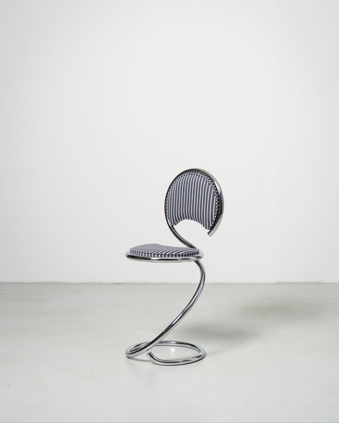 PH Snake Chair by Poul Henningsen | PH Furniture – Toneart Interior