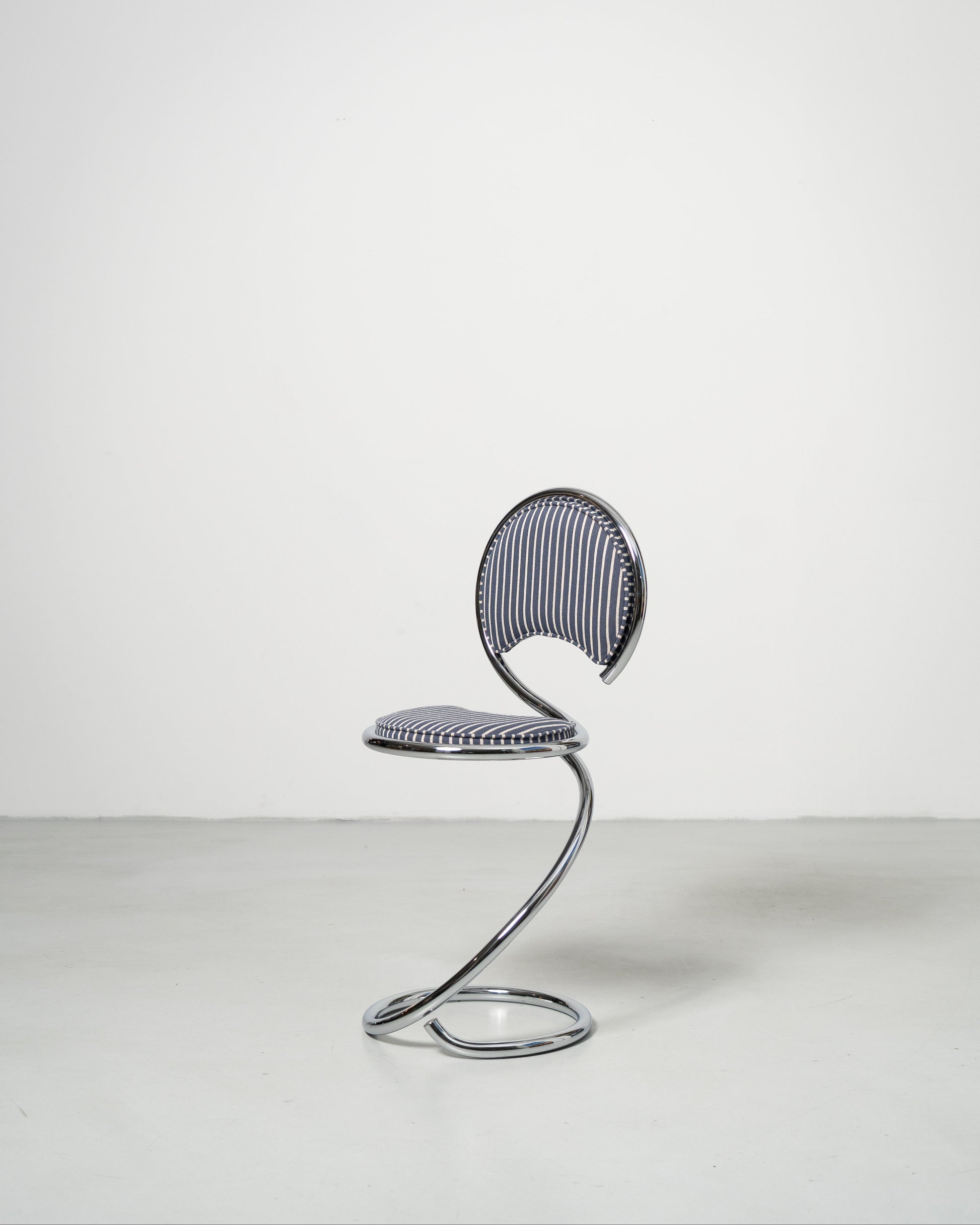 PH Snake Chair by Poul Henningsen, Danish design classic (1932)
