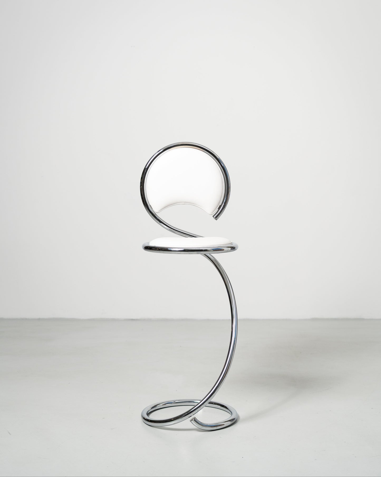 PH Snake Chair Counter by Poul Henningsen, Danish design classic (1932)
