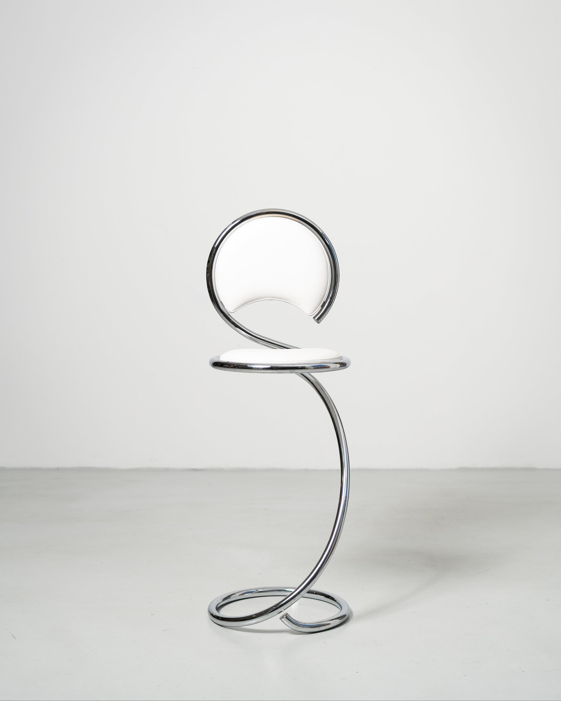 PH Snake Chair Counter by Poul Henningsen, Danish design classic (1932)
