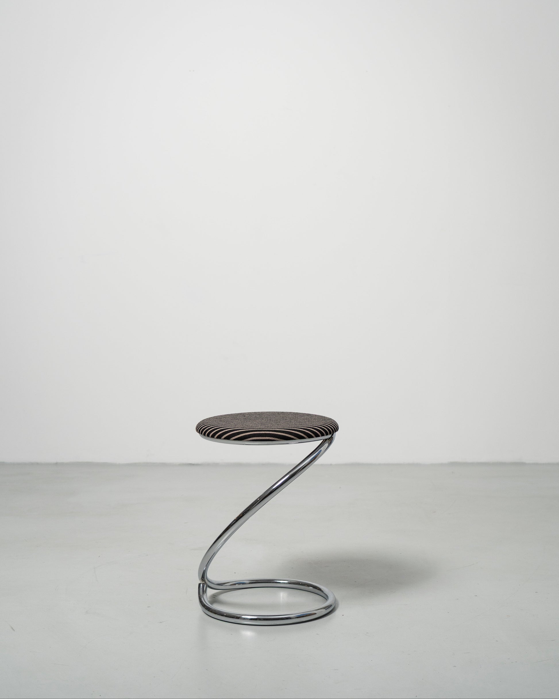 PH Snake Stool by Poul Henningsen, Danish design classic (1932)
