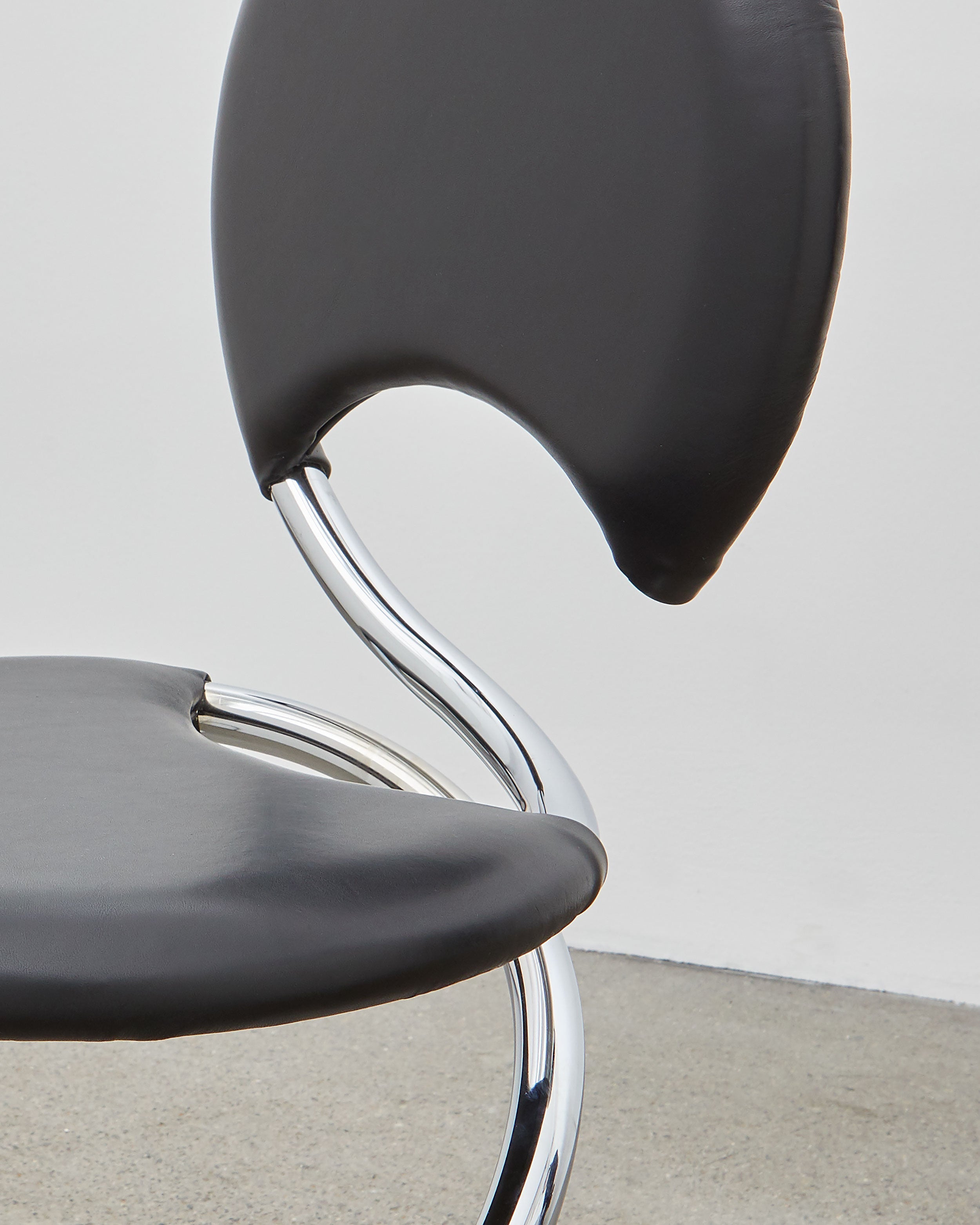 PH Snake Chair by Poul Henningsen, Danish design classic (1932)
