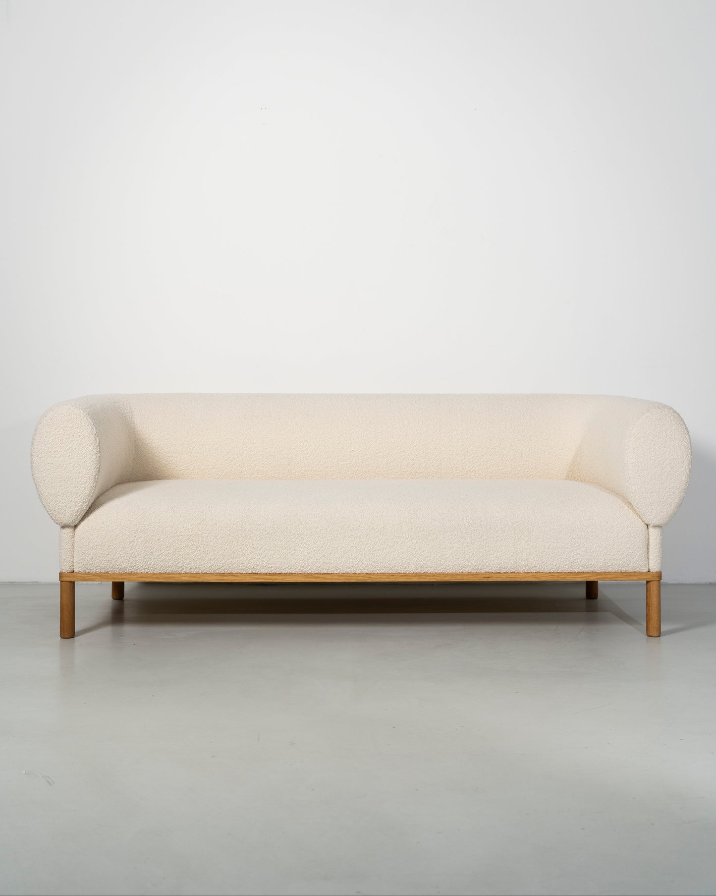 Gallant Sofa (3-seater)