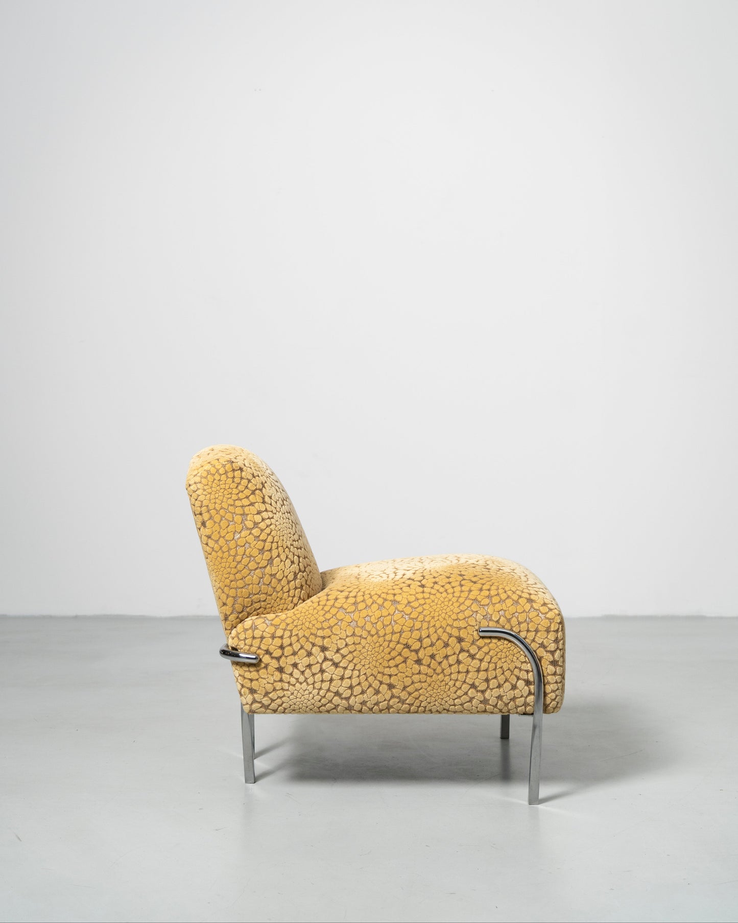 Sophisticate Slipper Chair