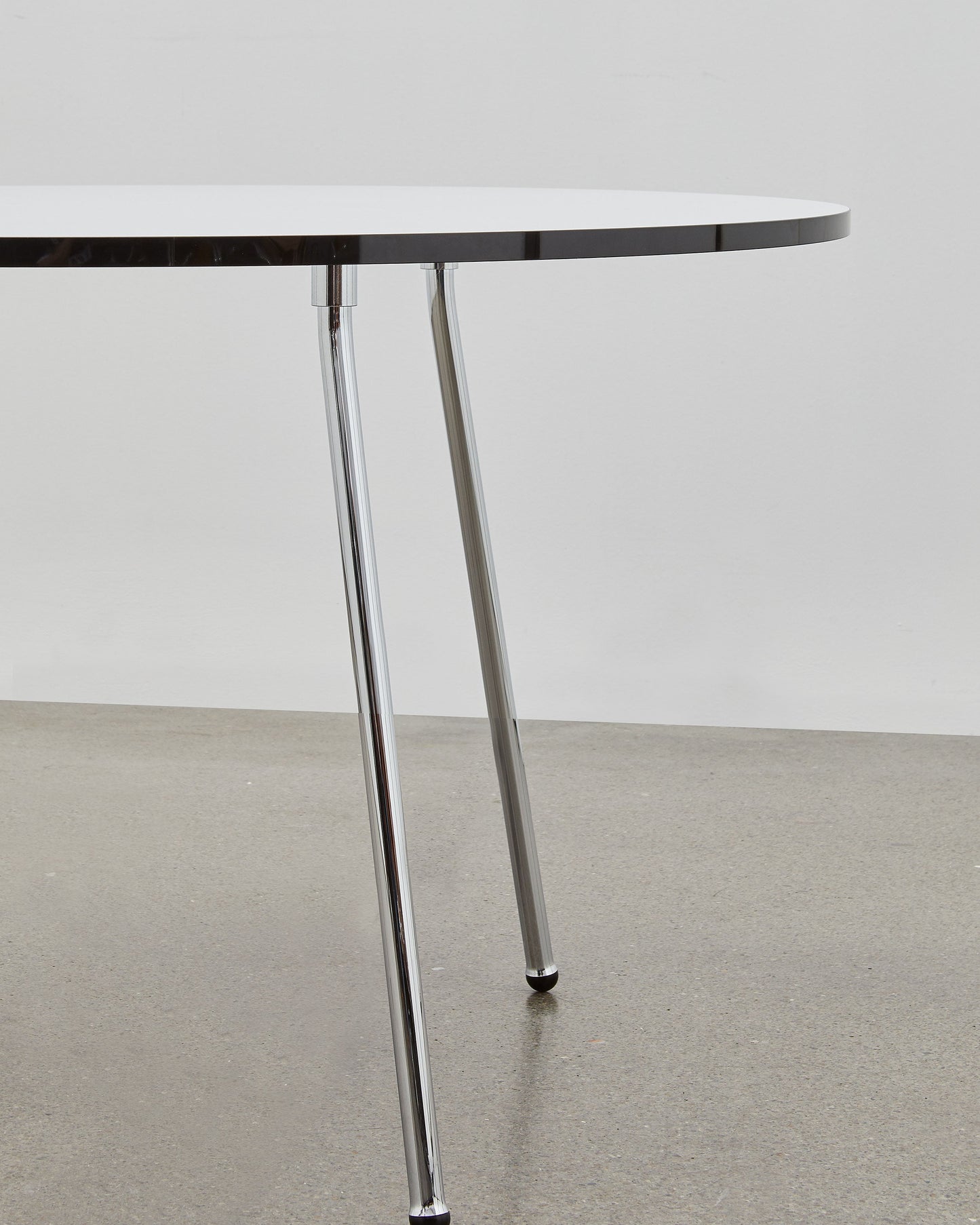 PH Dining Table by Poul Henningsen, Danish design classic (1937)