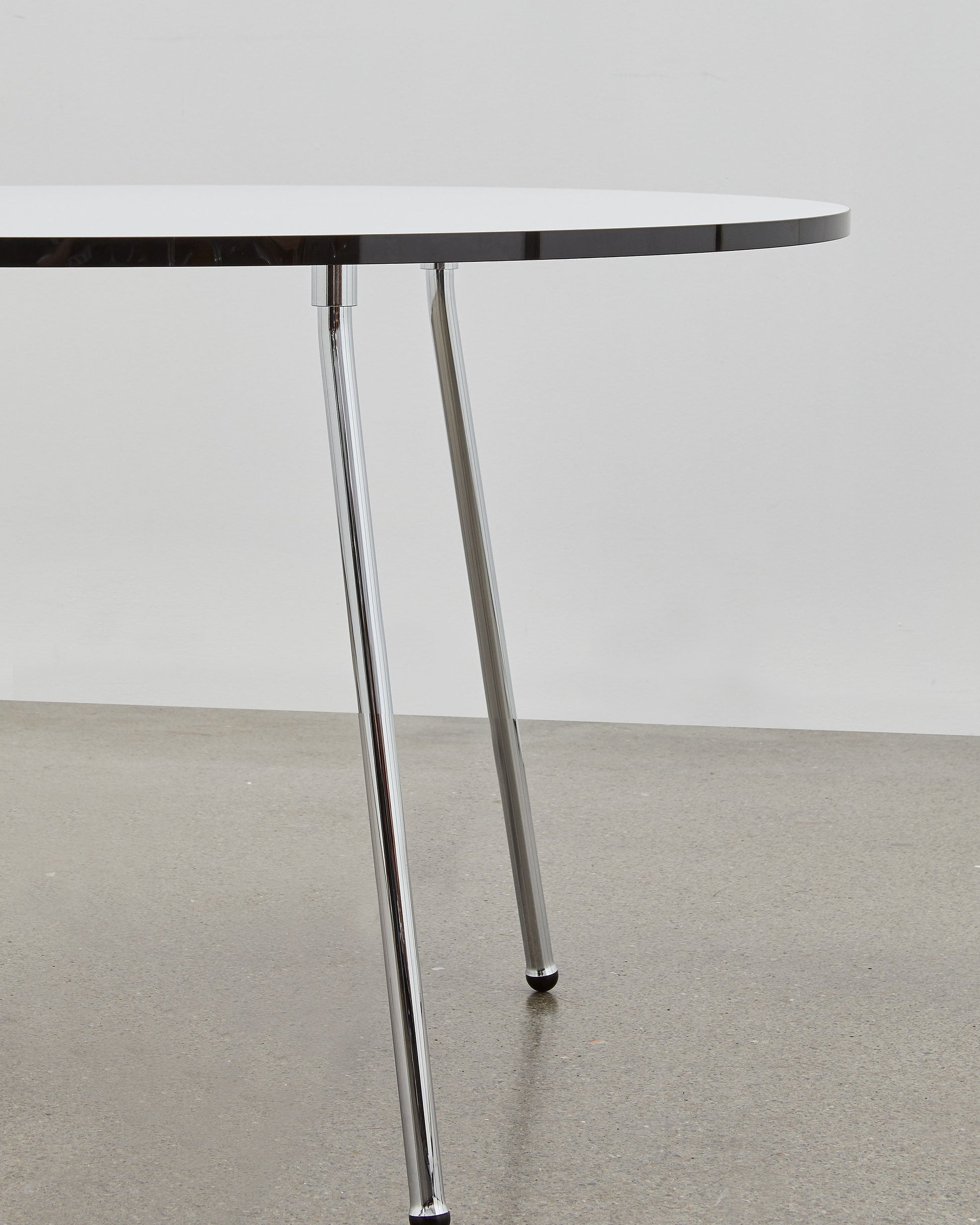 PH Dining Table by Poul Henningsen, Danish design classic (1937)