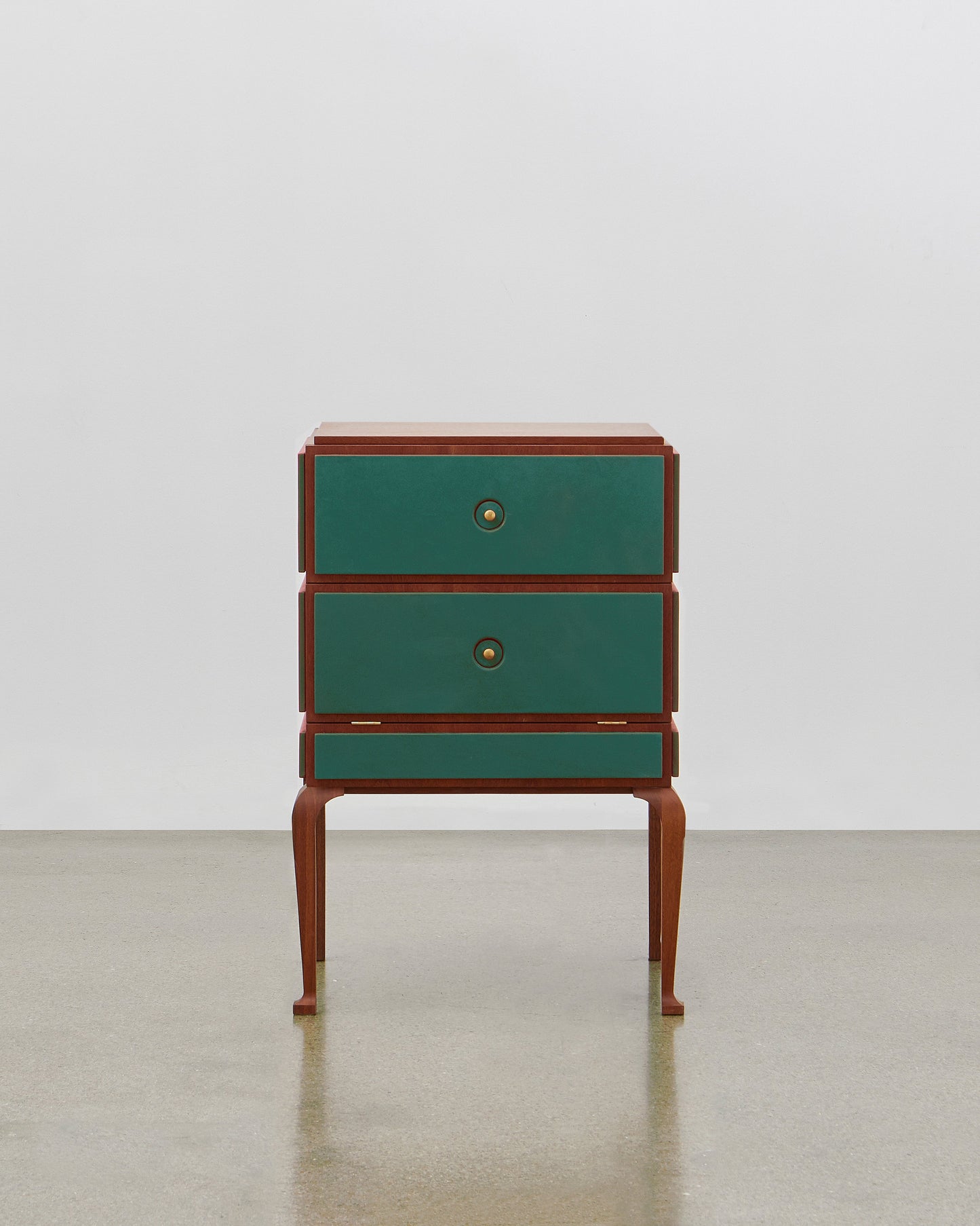 PH Small Drawer Chest by Poul Henningsen, Danish design classic (1930s) A small mahogany wooden drawer chest with wood legs and green leather panels