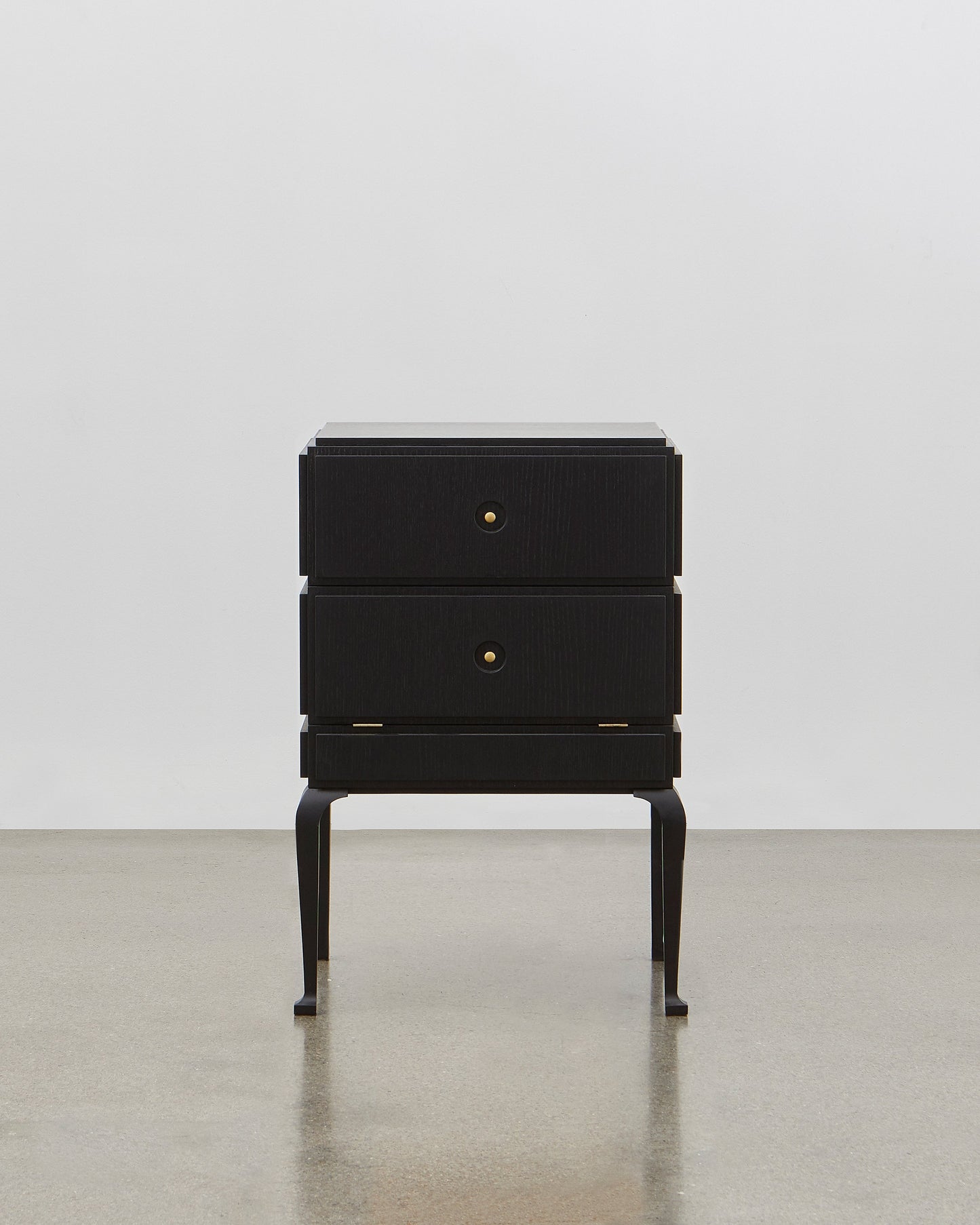 PH Small Drawer Chest by Poul Henningsen, Danish design classic (1930s) A small black wooden drawer chest 